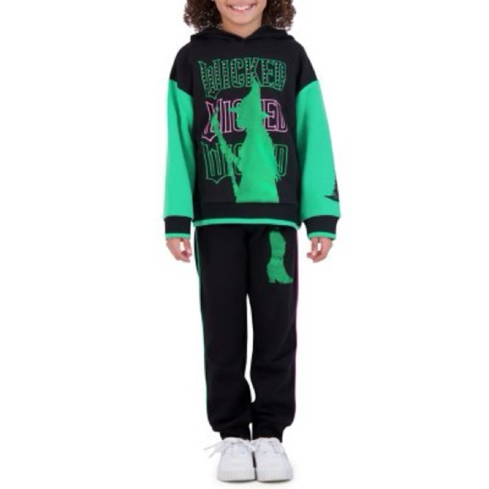 Universal "Wicked" 2 PC Set - NWT